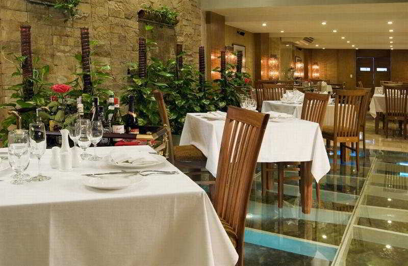Oriental & Khách sạn 4*