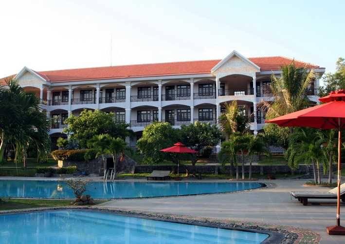 Resort Muine Century & 4*