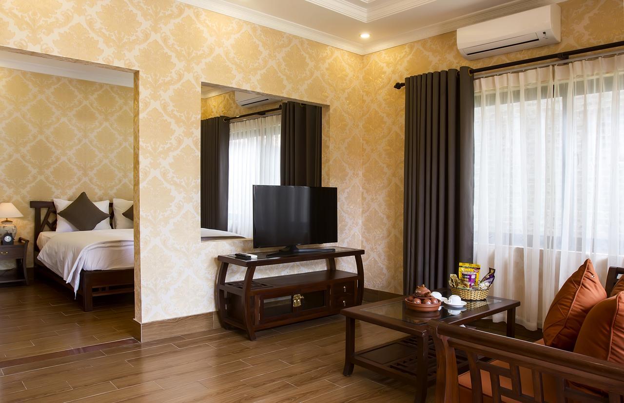 Sunny House Resort