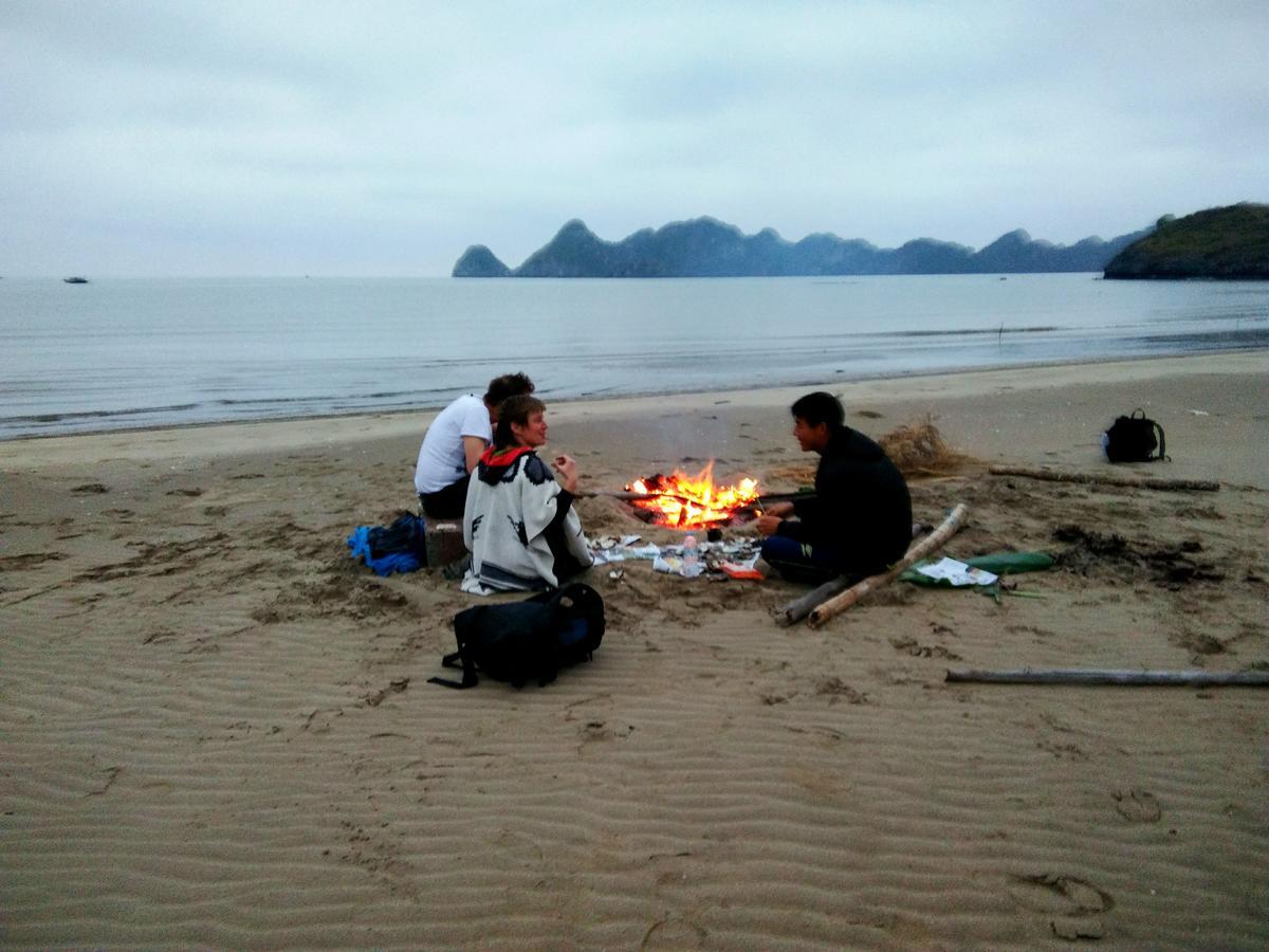 Anh Thuan 1 Cat Ba Island