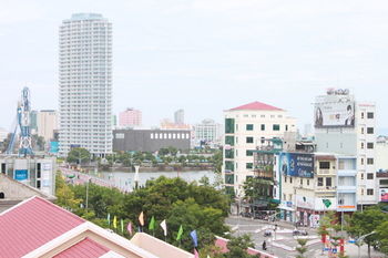 Ngôi Nhà Xanh 3*