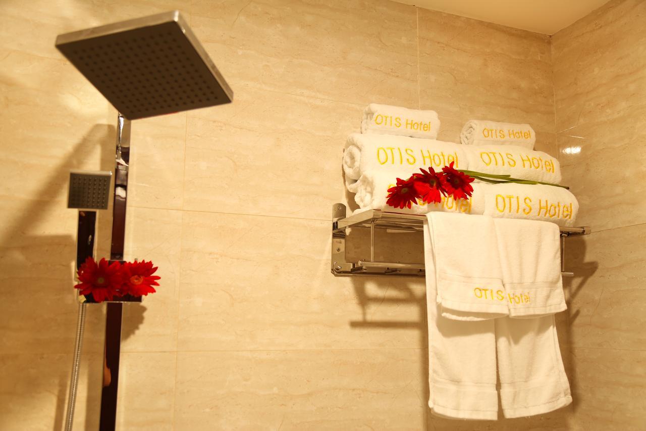 Otis Hotel 2*
