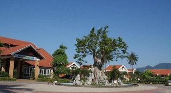 Stork Village Lang Co Resort 3*