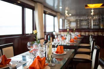 Halong Sapphire Cruises Hạ Long