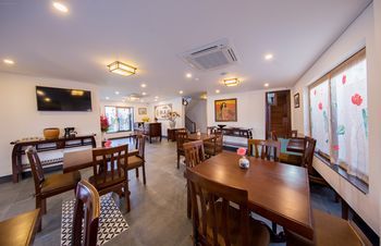 Hotel The 3*