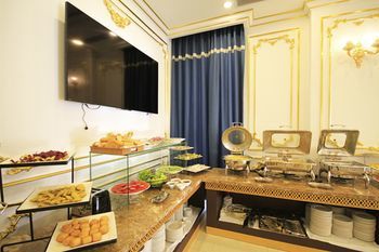 Tuyet Son Hotel