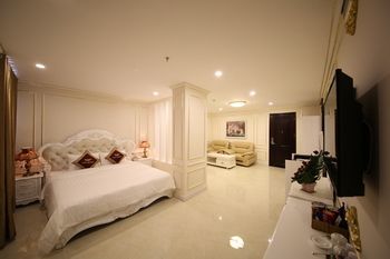 Tuyet Son 4*