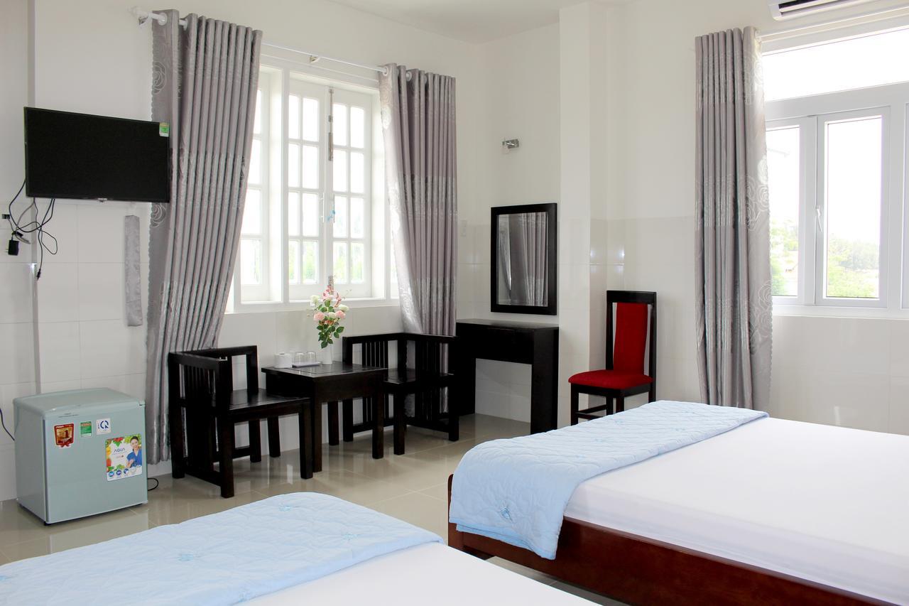 Hoang Gia Doc Let Khách sạn Ninh Hoa