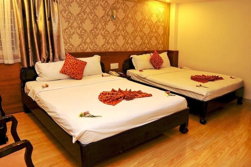 Ngan Ha - Galaxy Hotel