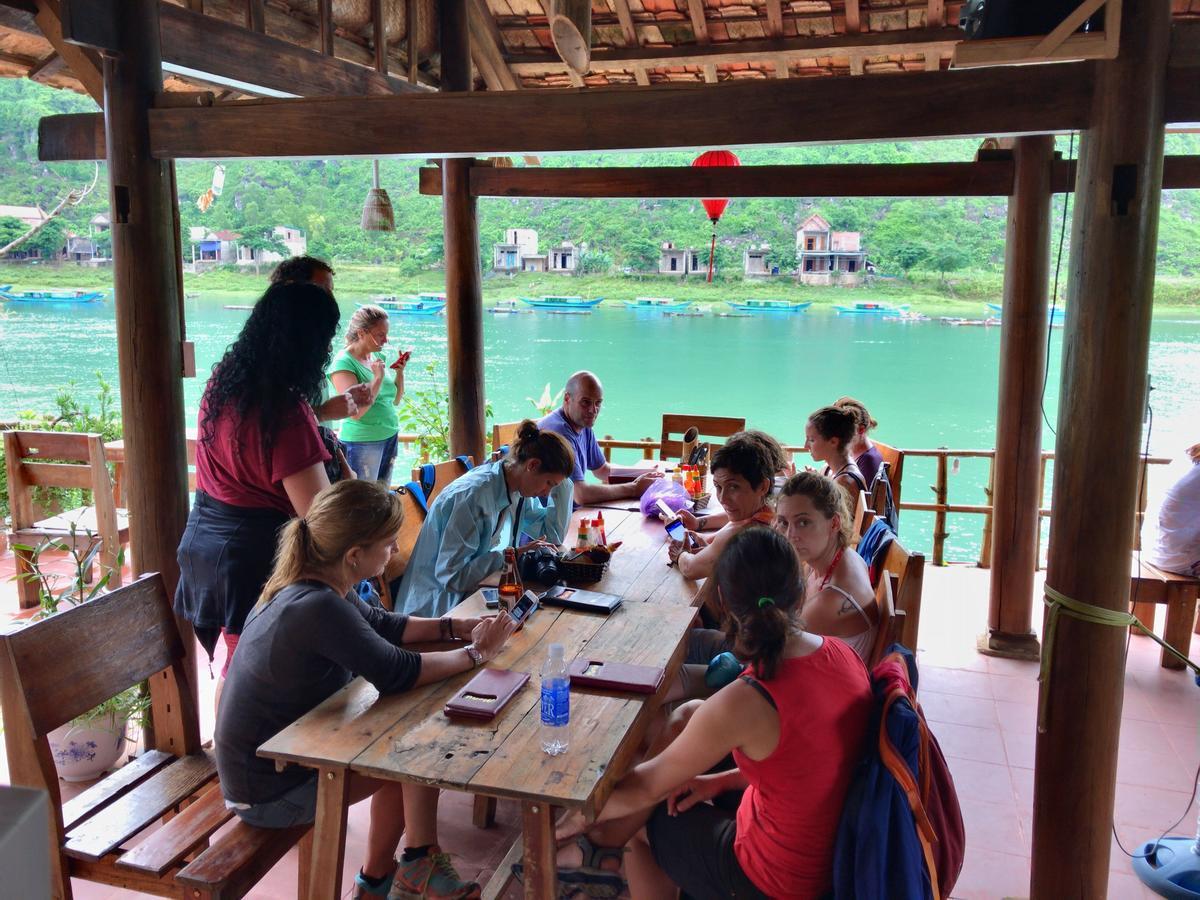 Coco House * Phong Nha