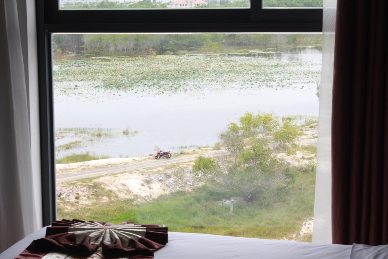 Hotel White Sand Cam Ranh 3*
