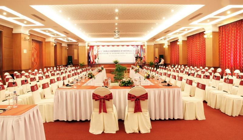 Khách sạn Saigon Morin 4*