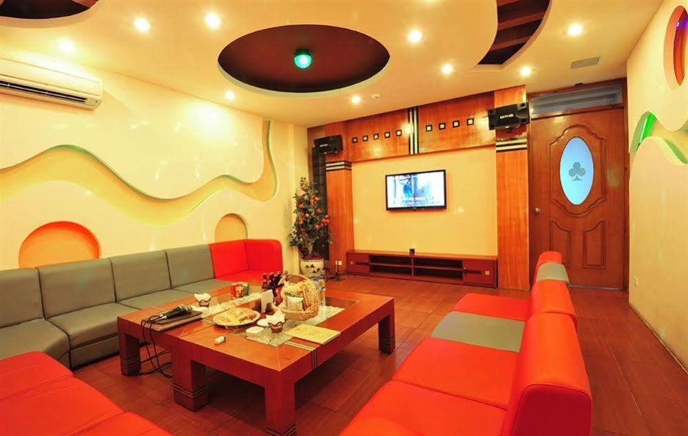 Hotel Camela & 4*