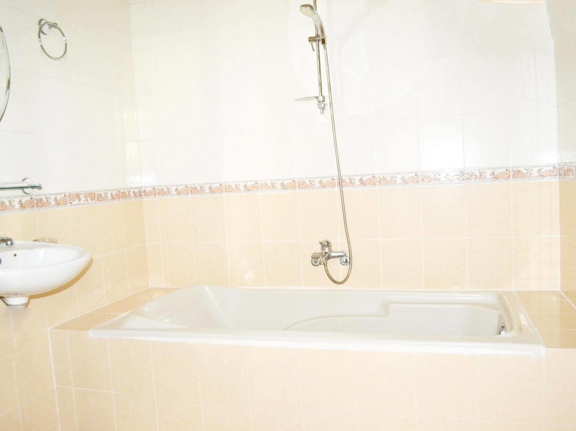 Hotel White Lion 2 2*