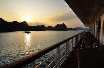 Paradise Elegance Cruise Halong 5* Ha Long