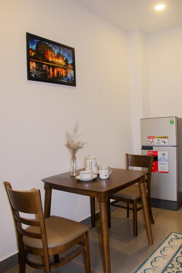Apartment Airy Art Decor In My Khe *