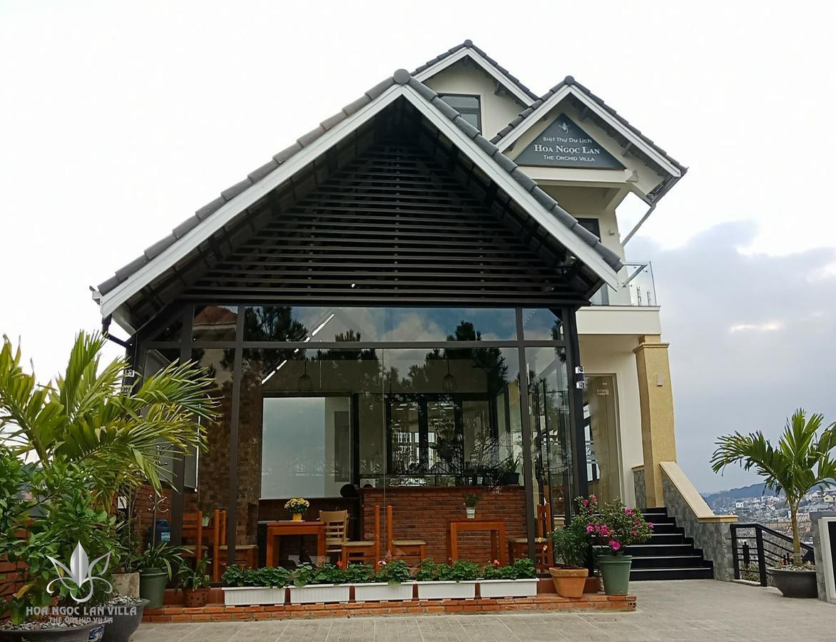 Ngọc Lan *