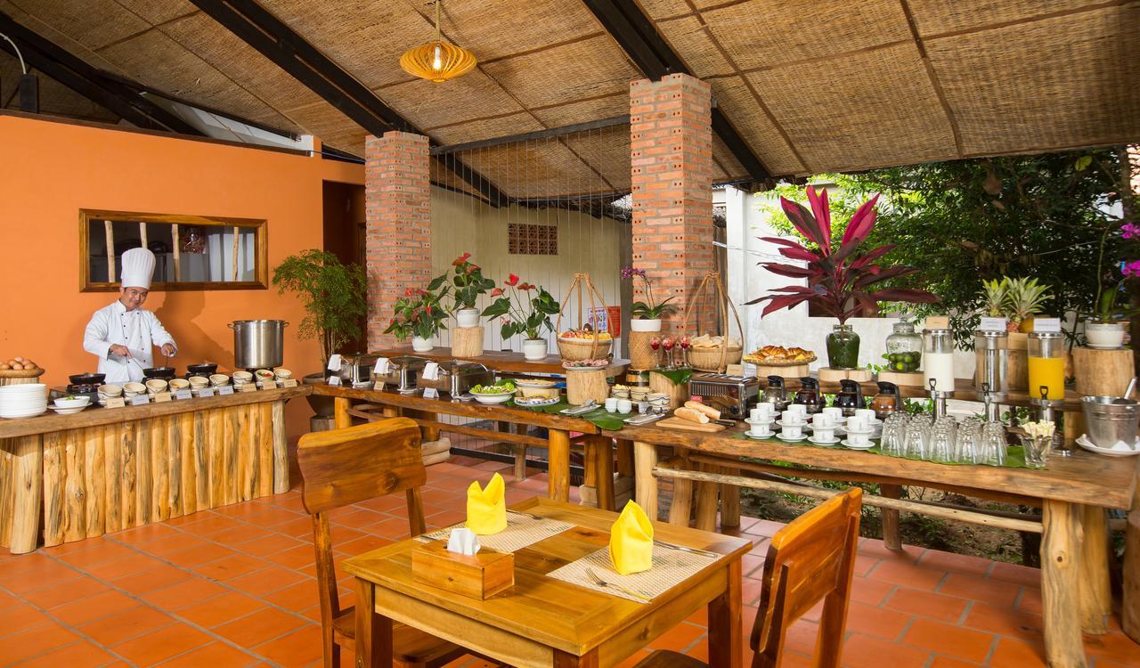 Valley Village Phu Quoc Resort 3*