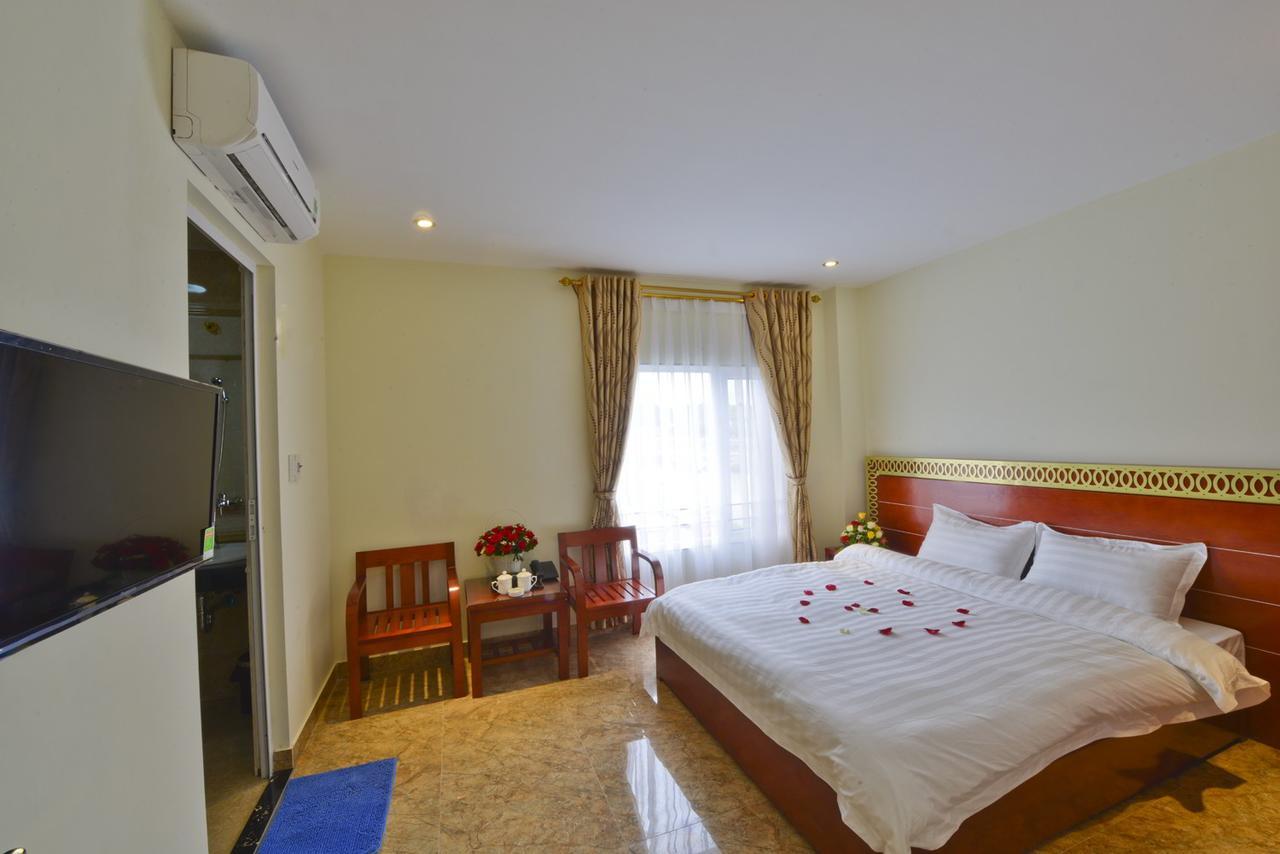 Hotel Sen Trang 2*
