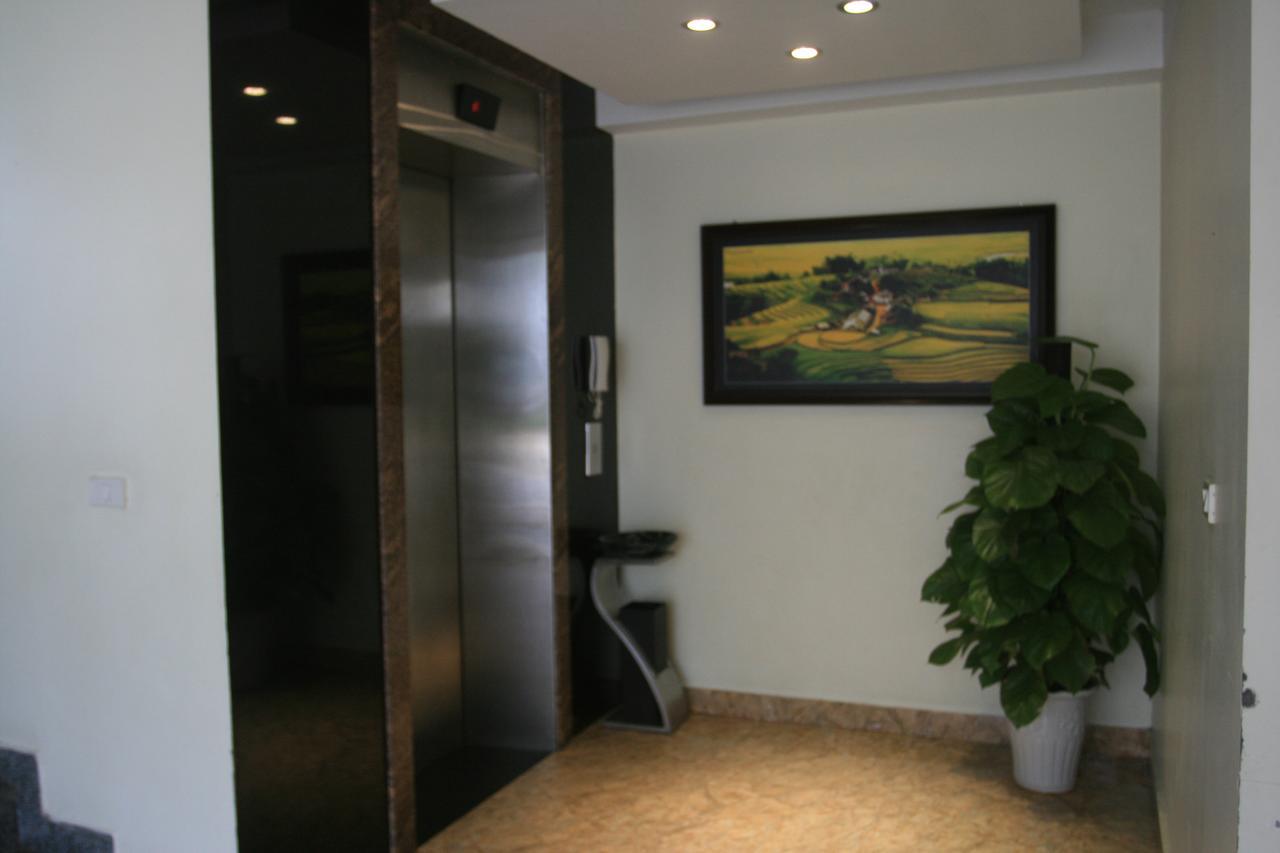 Sen Trang Hotel 2*