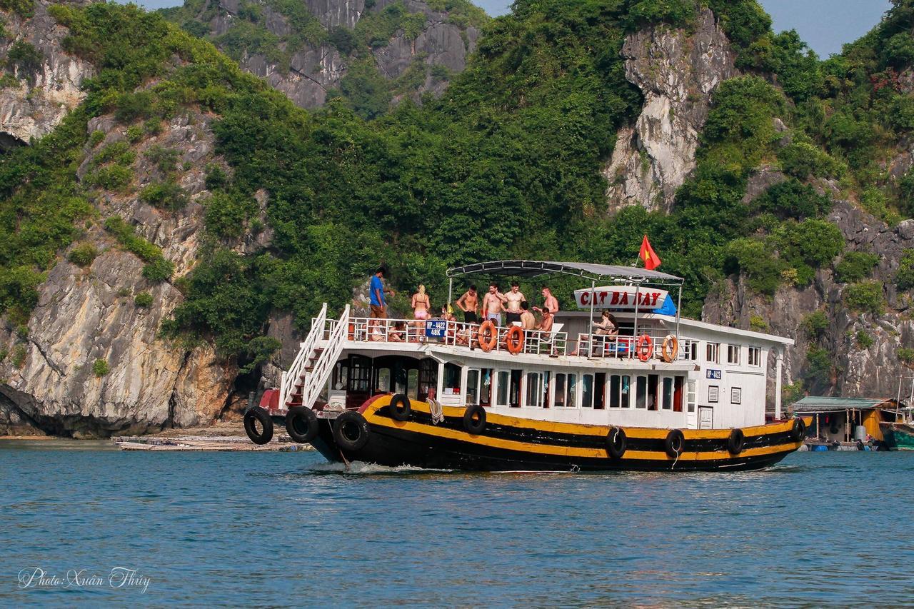 Cat Ba * Cat Ba Island