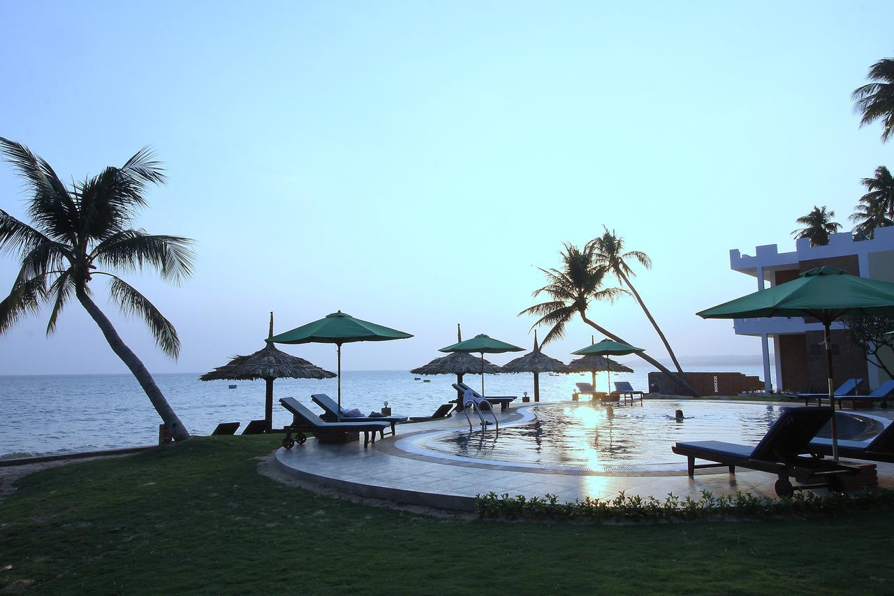 Resort Ocean Place
