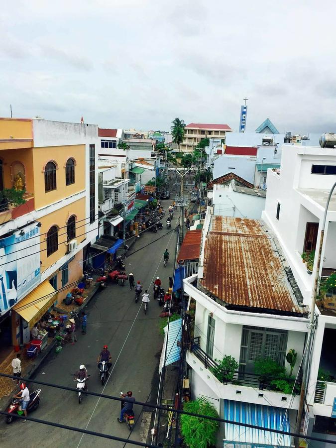 Tan Phu Khách sạn *