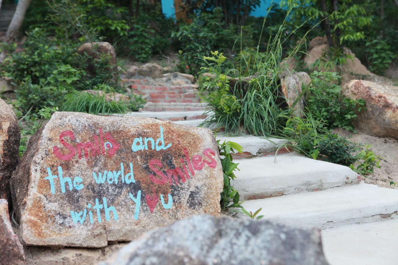 Life's A Beach Backpacker Hostel *