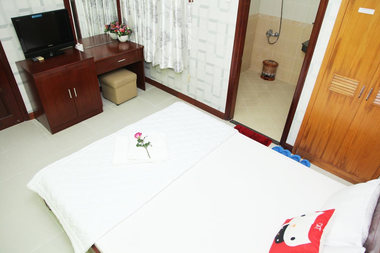 Ngoi Sao Hotel *