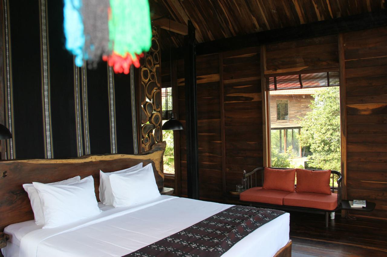 Resort Lak Tented Camp