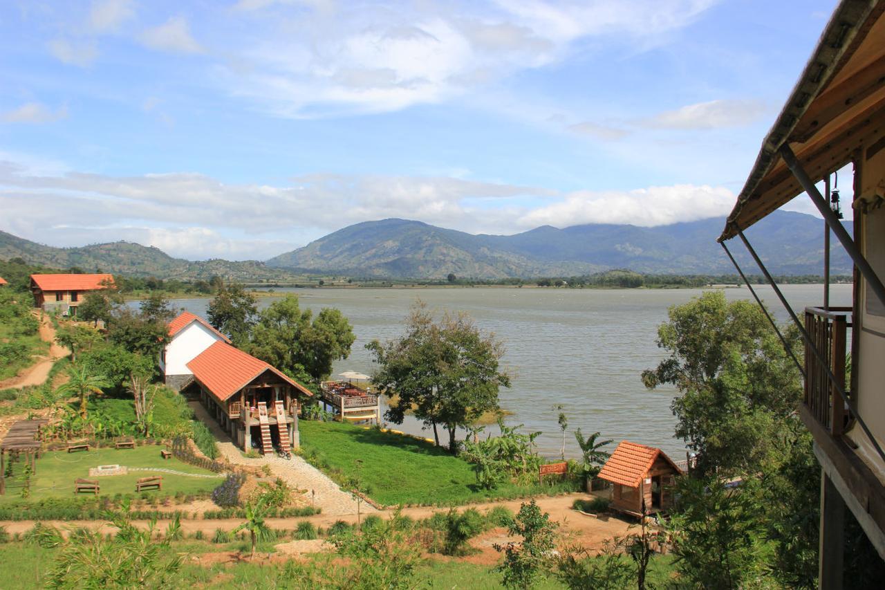 Lak Tented Camp Lien Son