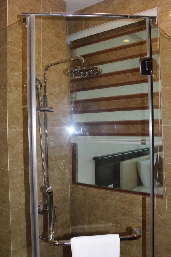 Yen Luxury Cam Pha