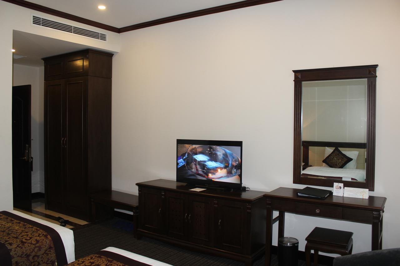 Khách sạn Yen Luxury Cam Pha
