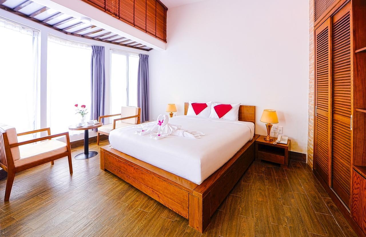 Aurora And Quy Nhon