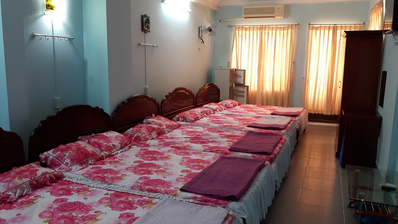 Hotel Nhat Minh *
