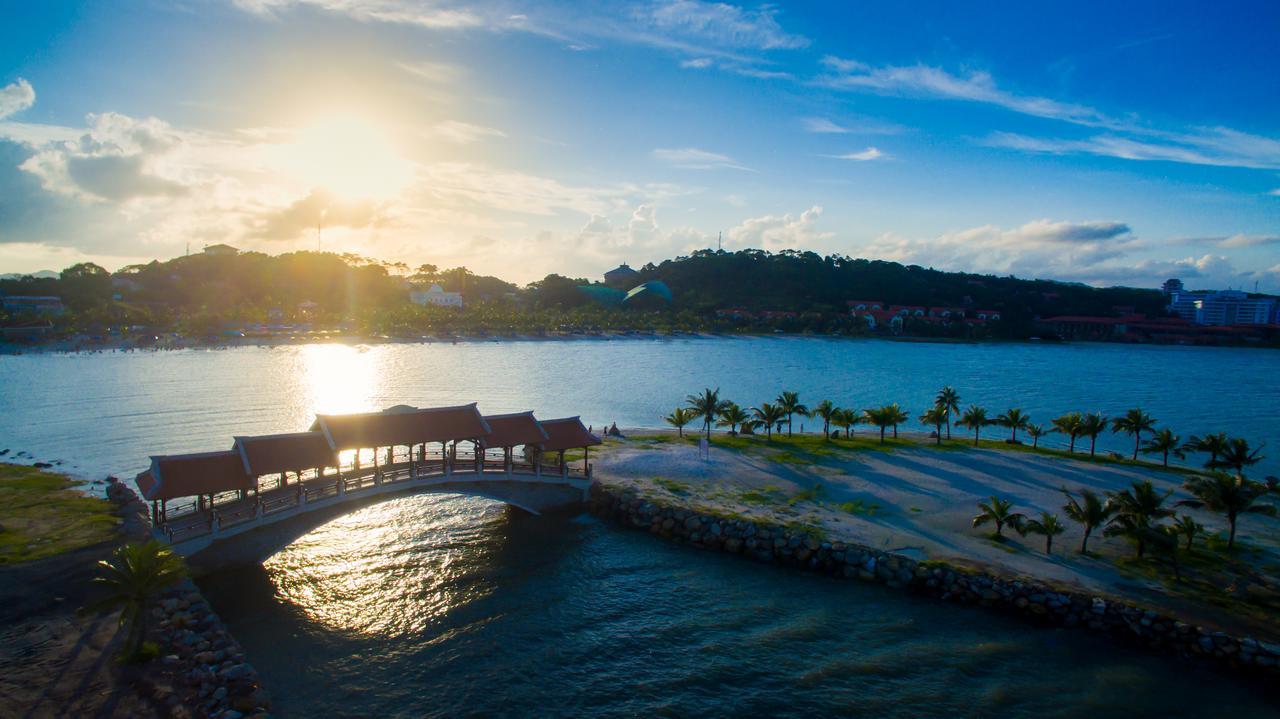 Tuan Chau Marina Hotel