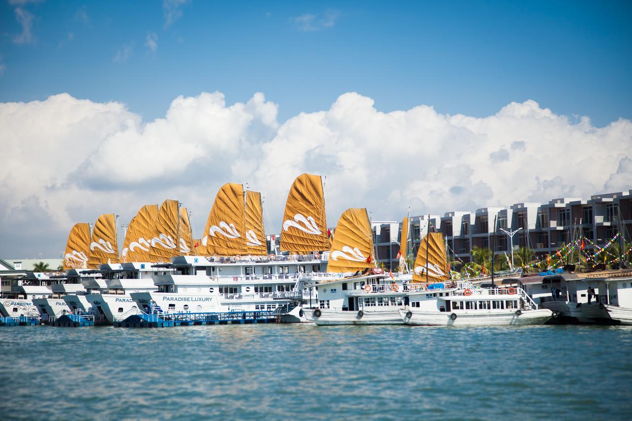 Hotel Tuan Chau Marina 2*