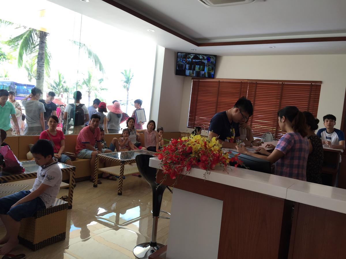 Tuan Chau Marina Ha Long