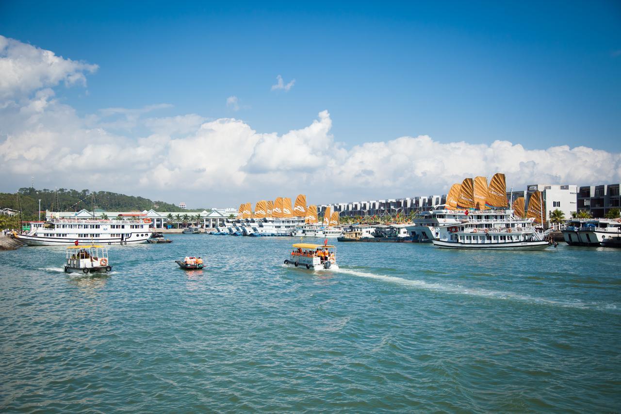 Hotel Tuan Chau Marina