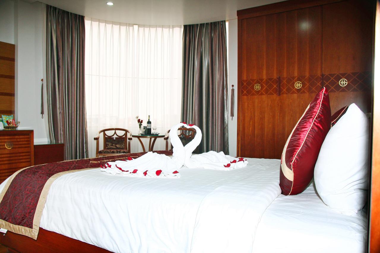 Golden Hotel