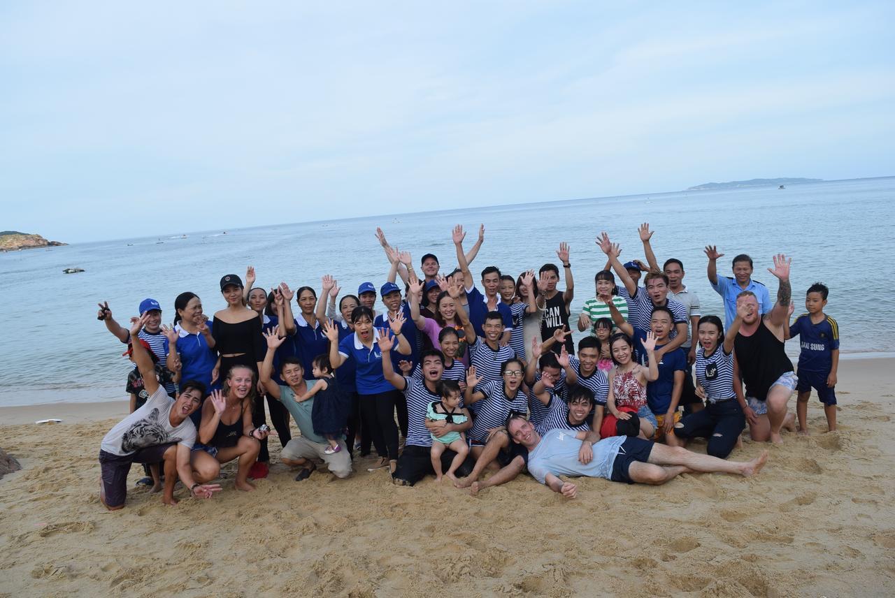 Hostel Life's A Beach Backpacker *