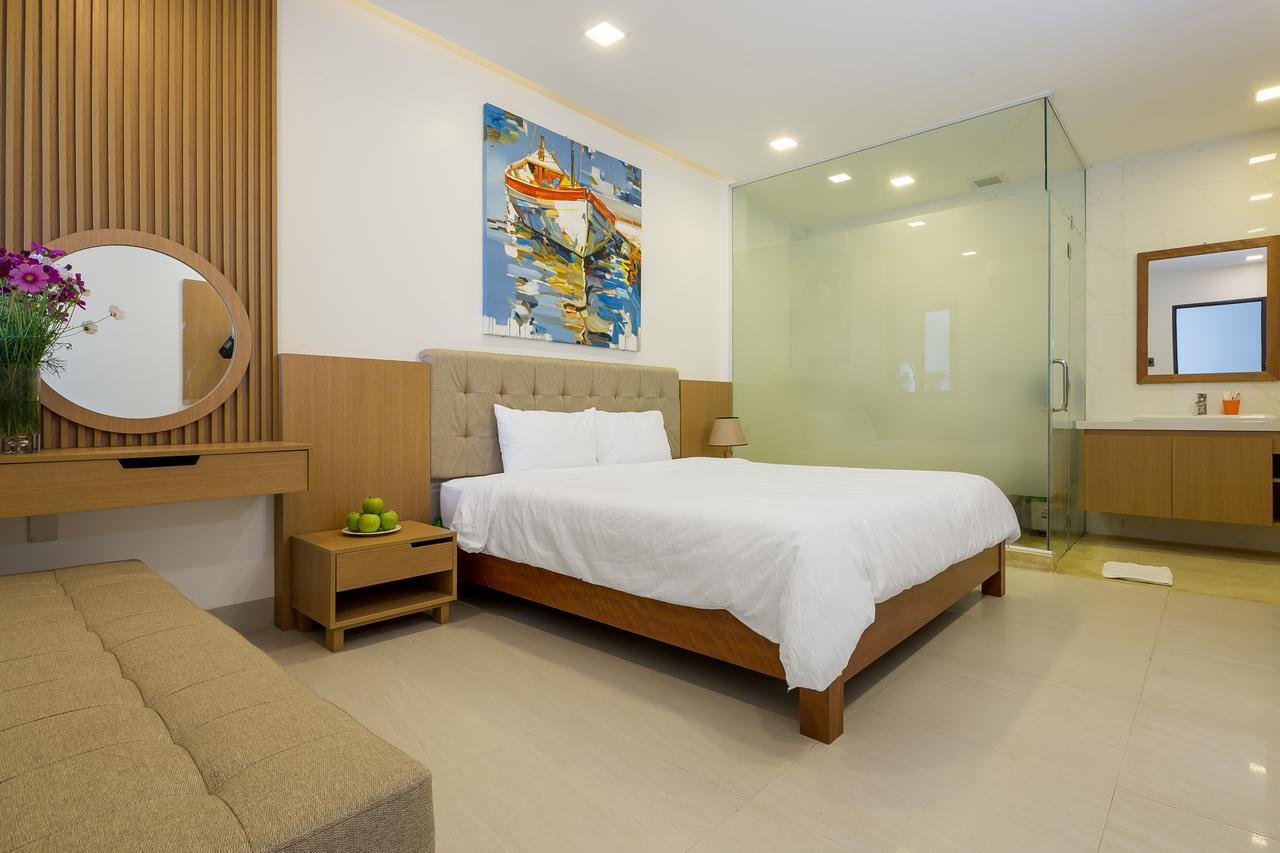 The Charming Pool For Vacation Nearby The Beach
