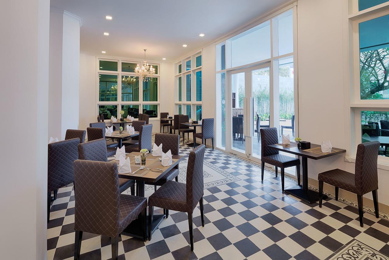 Hotel Flora Beach Hotel & Spa Da Nang