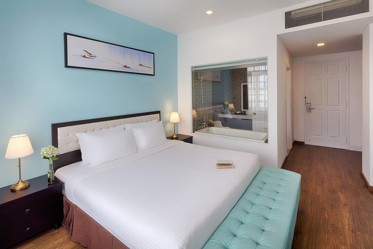 Flora Beach Hotel & Spa 3*