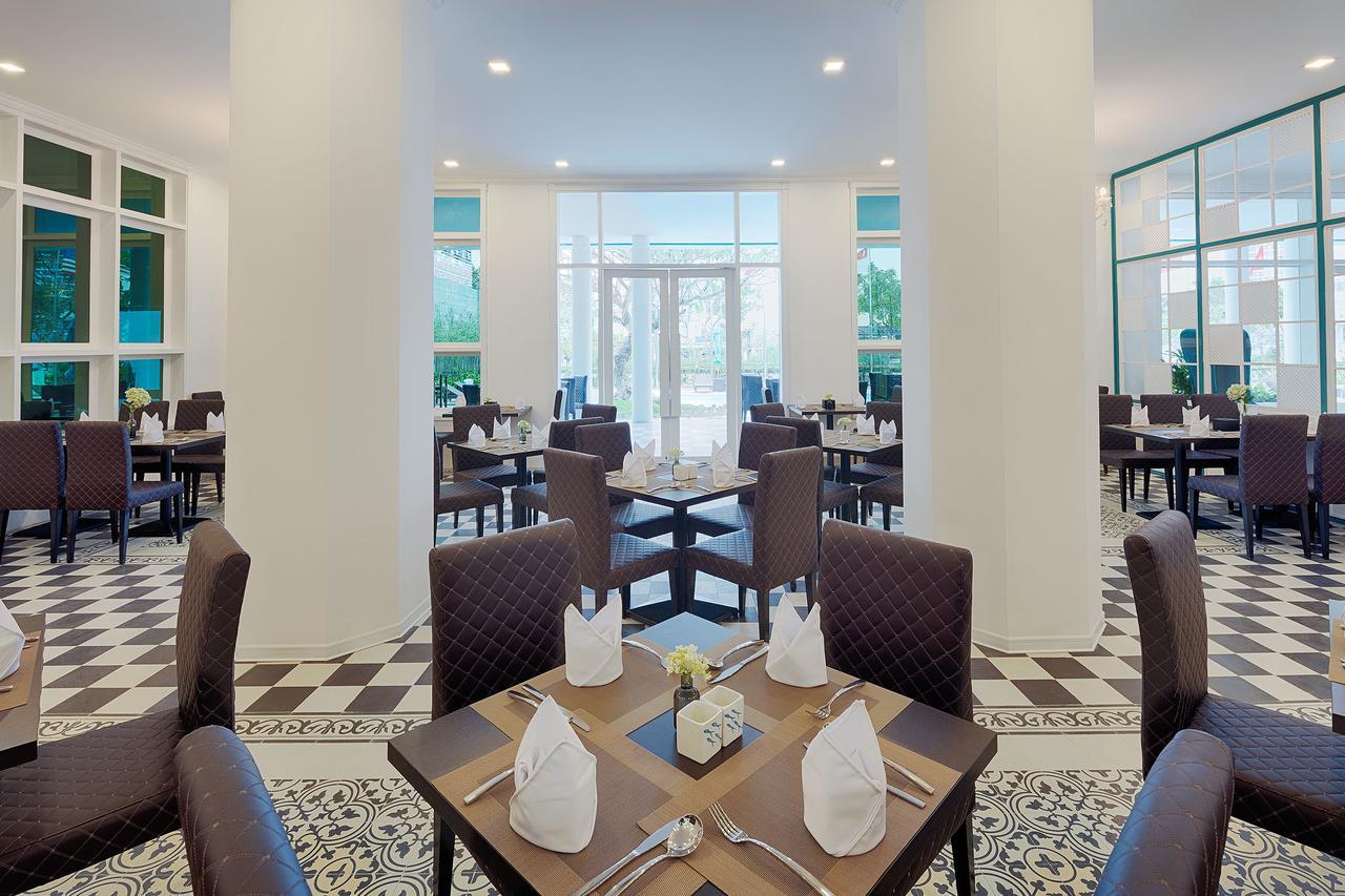 Hotel Flora Beach Hotel & Spa 3*
