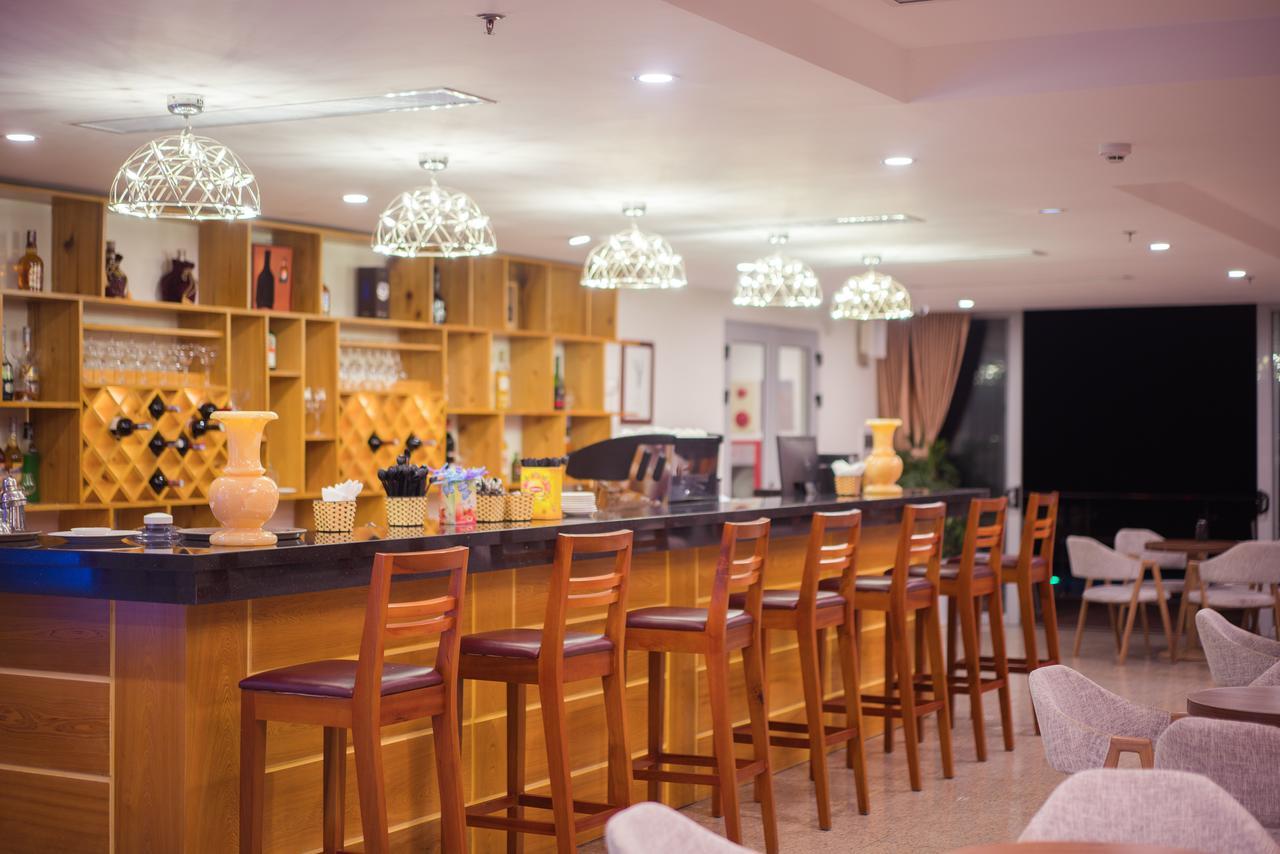 Vinh Hoang Hotel 4*