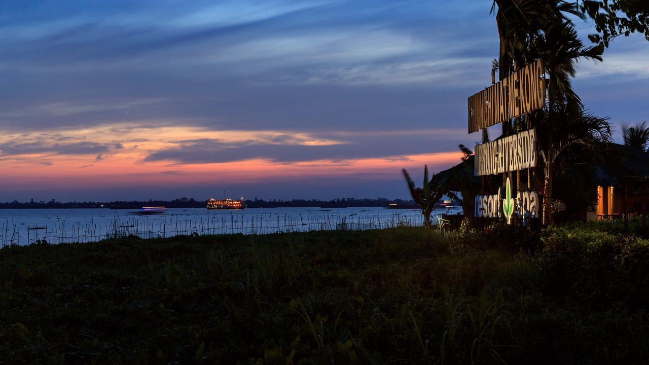 Mekong Riverside Boutique & 4*