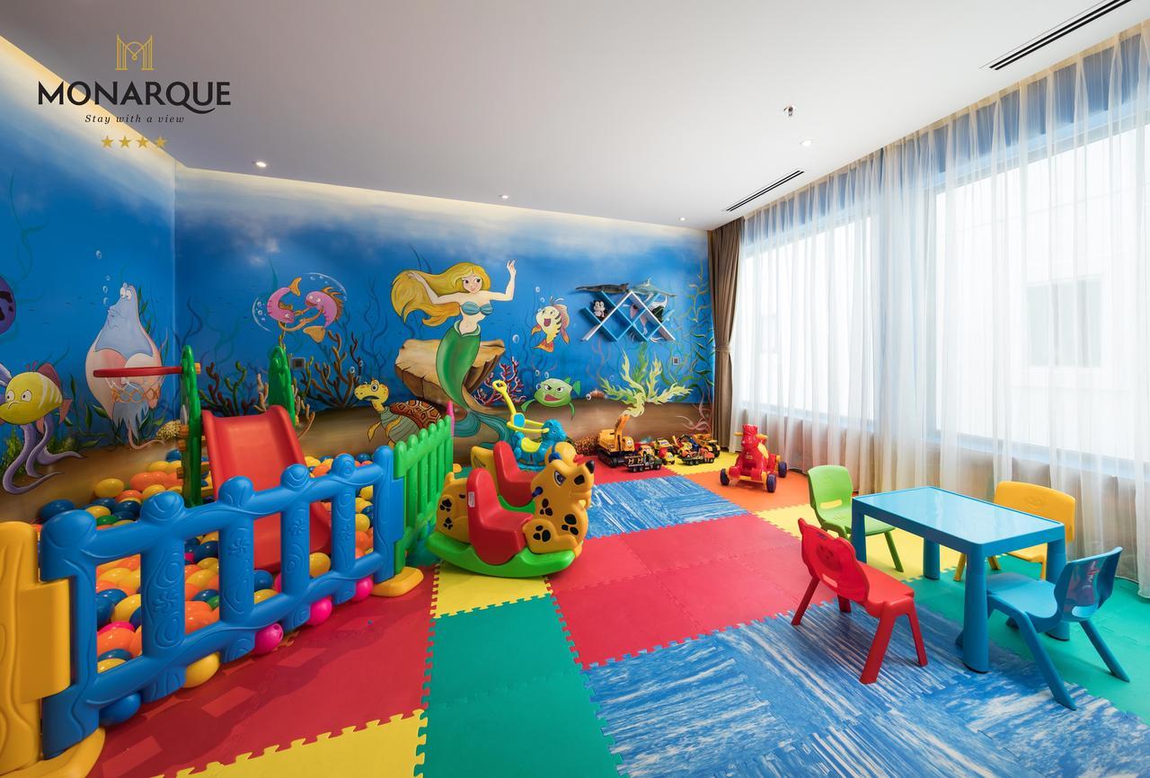 Monarque 4*