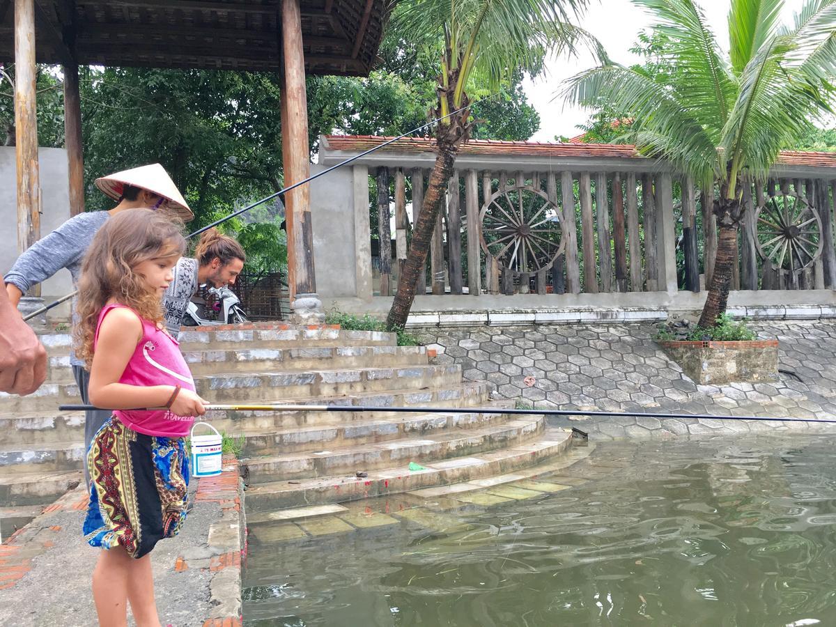 Tam Coc Friendly