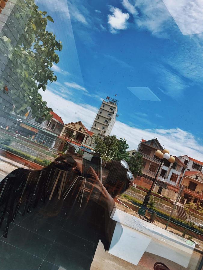 Au Hostel *